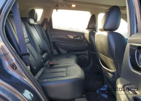 2017 Nissan Rogue Sv z USA, uszkodzony, nr VIN 5N1AT2MV9HC752671